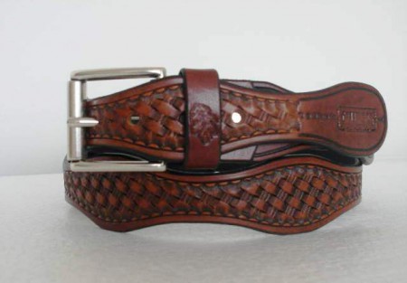 Opasek je 6x barvený a 2x lakovaný